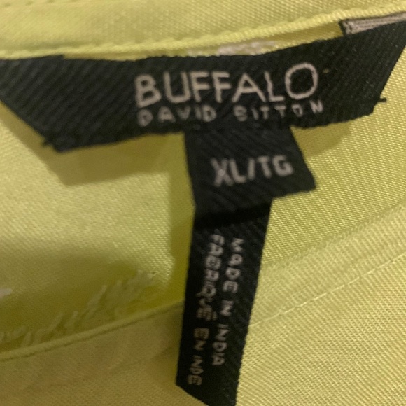 NWT Bell sleeve top - white embroidery & silver beading PALE LIME US XL - Picture 2 of 12